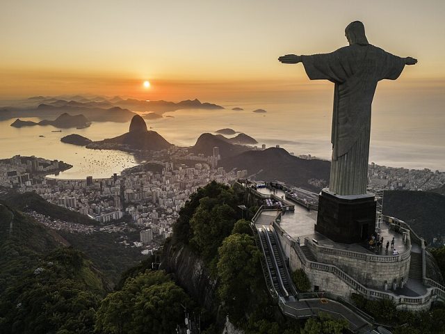 Cristo_Redentor_-_Rio_de_Janeiro_-_20230321170502